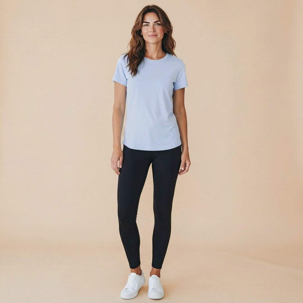 Women's quick-dry tee with crew neck and curved scoop hem in powder blue